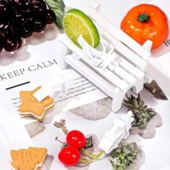 6 Pieces Birdcage Food Holder Parrot Fruit Vegetable Clip Birdcage Feeder Clip For Budgie Parakeet Cockatoo Macaw Cockatiel Conure